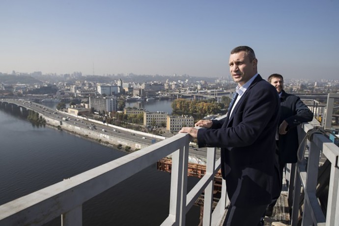 Киев при Кличко: «чиновники публично растаскивают деньги»