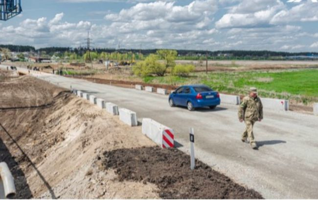 
Временную переправу через реку Ирпень открыли после двух недель строительства, - Кубраков
