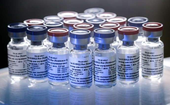 
Украина могла начать производить вакцину еще в декабре, как предлагал Медведчук, - эксперты о запу