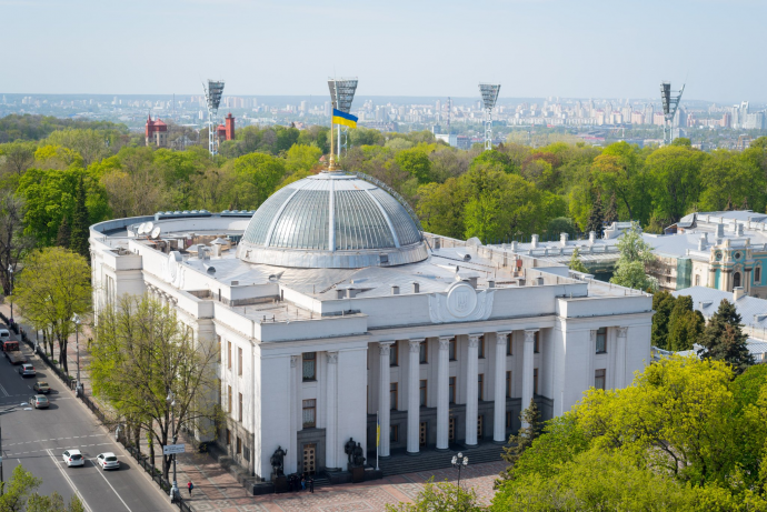 В Раде предлагают запретить во время войны изымать у граждан единственное жилье и автомобиль