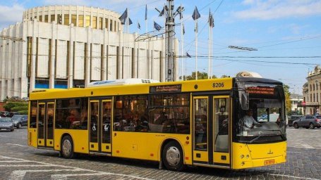 На вихідних у Києві змінять маршрути автобусів і тролейбуса № 34 через сезонні ярмарки