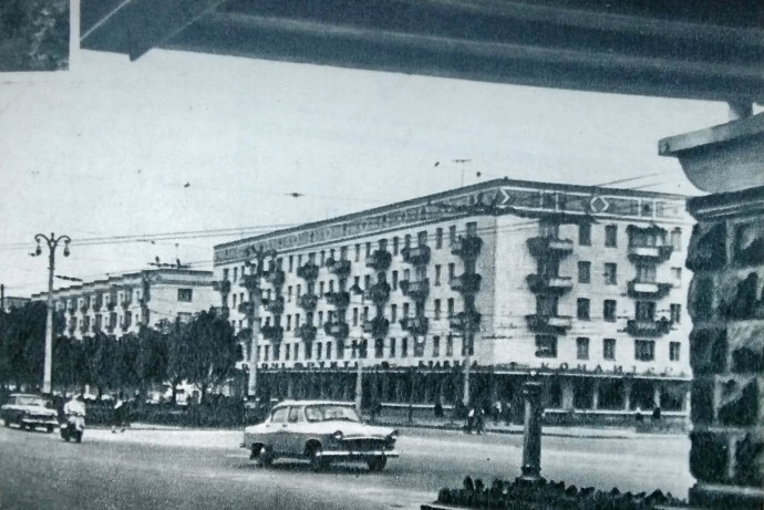 Повітрофлотський шляхопровід і вхід до міста: Київ початку 1970-х