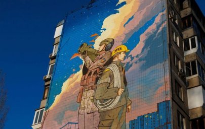 A mural dedicated to air defense forces and power engineers was unveiled in Kyiv
