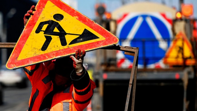 On June 25, traffic will be partially restricted at the intersection of Chervonaya Kalyna Avenue and Serzh Lyfarya Street (+ diagram)