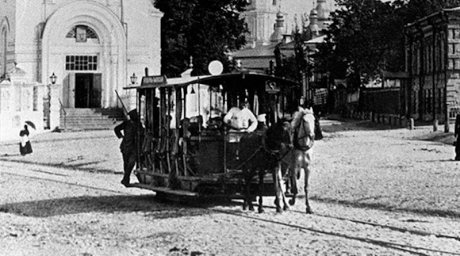 Kyiv horse on Lviv Square near the Stritenska Church, late 19th century.
