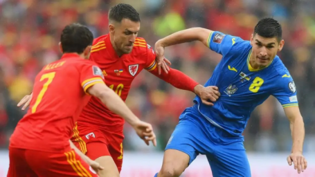 Сборная Украины проиграла Уэльсу и не поедет на ЧМ-2022 в Катар