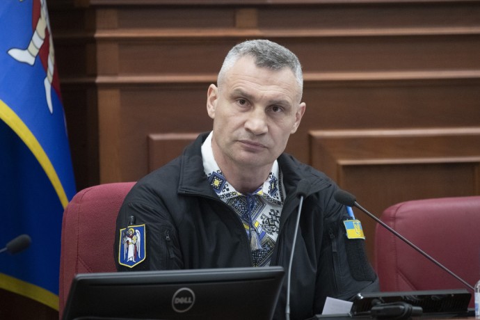 Віталій Кличко привітав українців з Днем Конституції