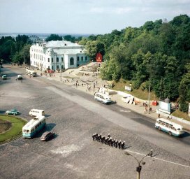 1960-е годы. площадь Ленинского Комсомола (с 1996 года Европейская площадь)