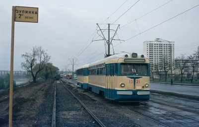 Трамвайний поїзд МТВ-82 на проспекті Возз'єднання, 1972 рік