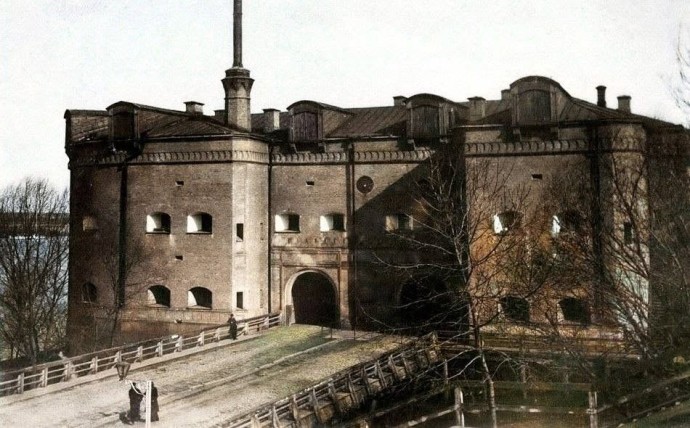 1900&ndash;1915 роки. Набережний верк Київської фортеці