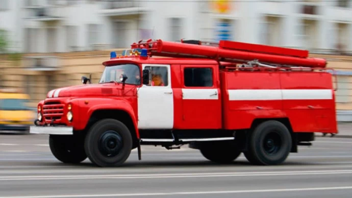 В Киеве произошел большой пожар на АЗС (ВИДЕО)