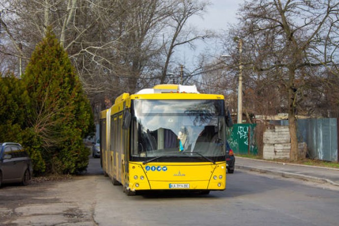 У вихідні у Києві низка автобусів курсуватиме із змінами: список маршрутів