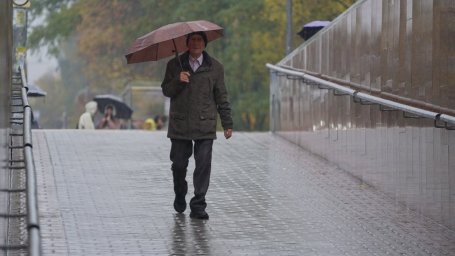 Дощі не лише. Синоптики попередили про негоду у Києві завтра